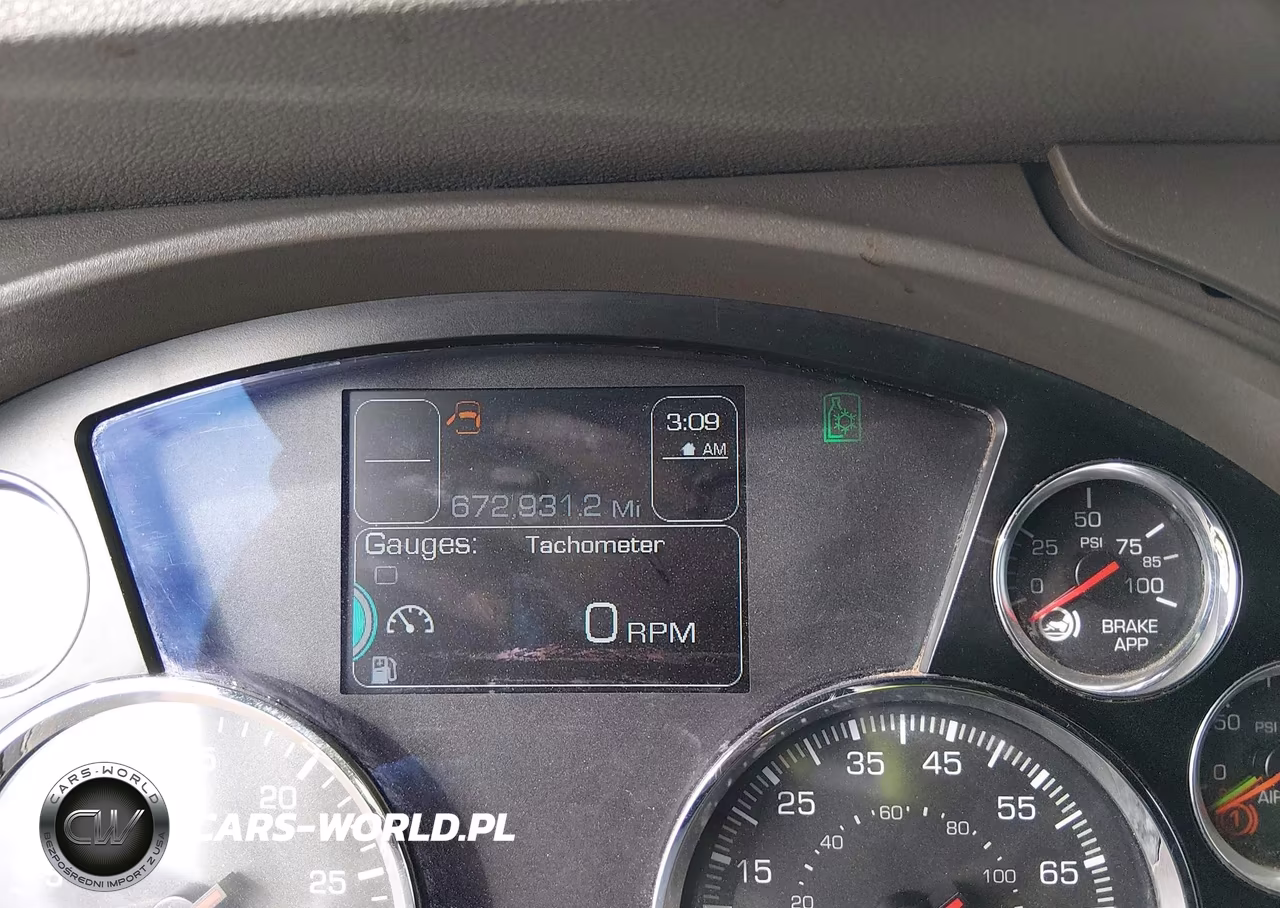2018 Kenworth T680 VIN:1XKYDP9X9JJ186072 - 5