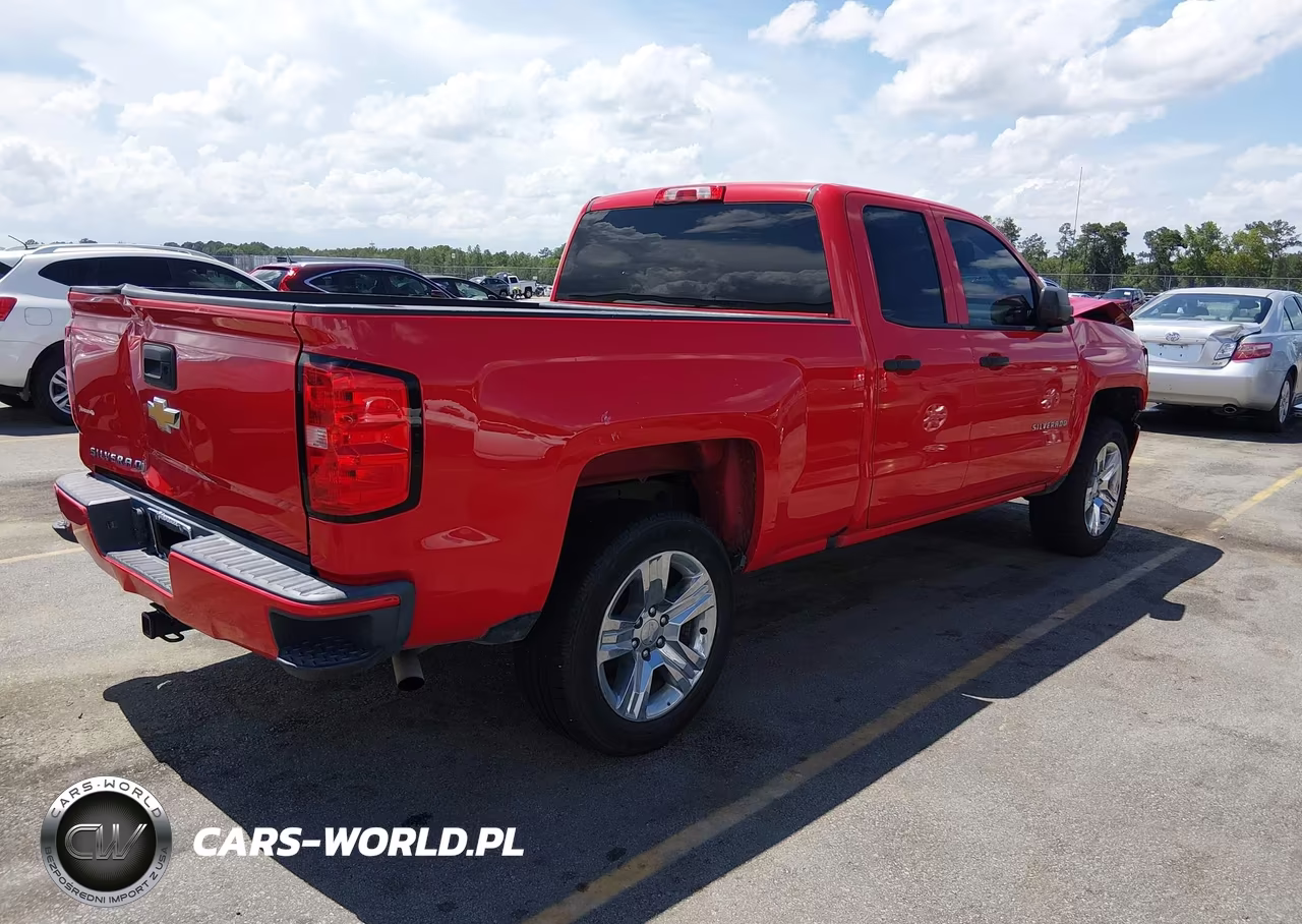 2017 Chevrolet Silverado 1500 Custom VIN:1GCRCPEH6HZ248797 - 4