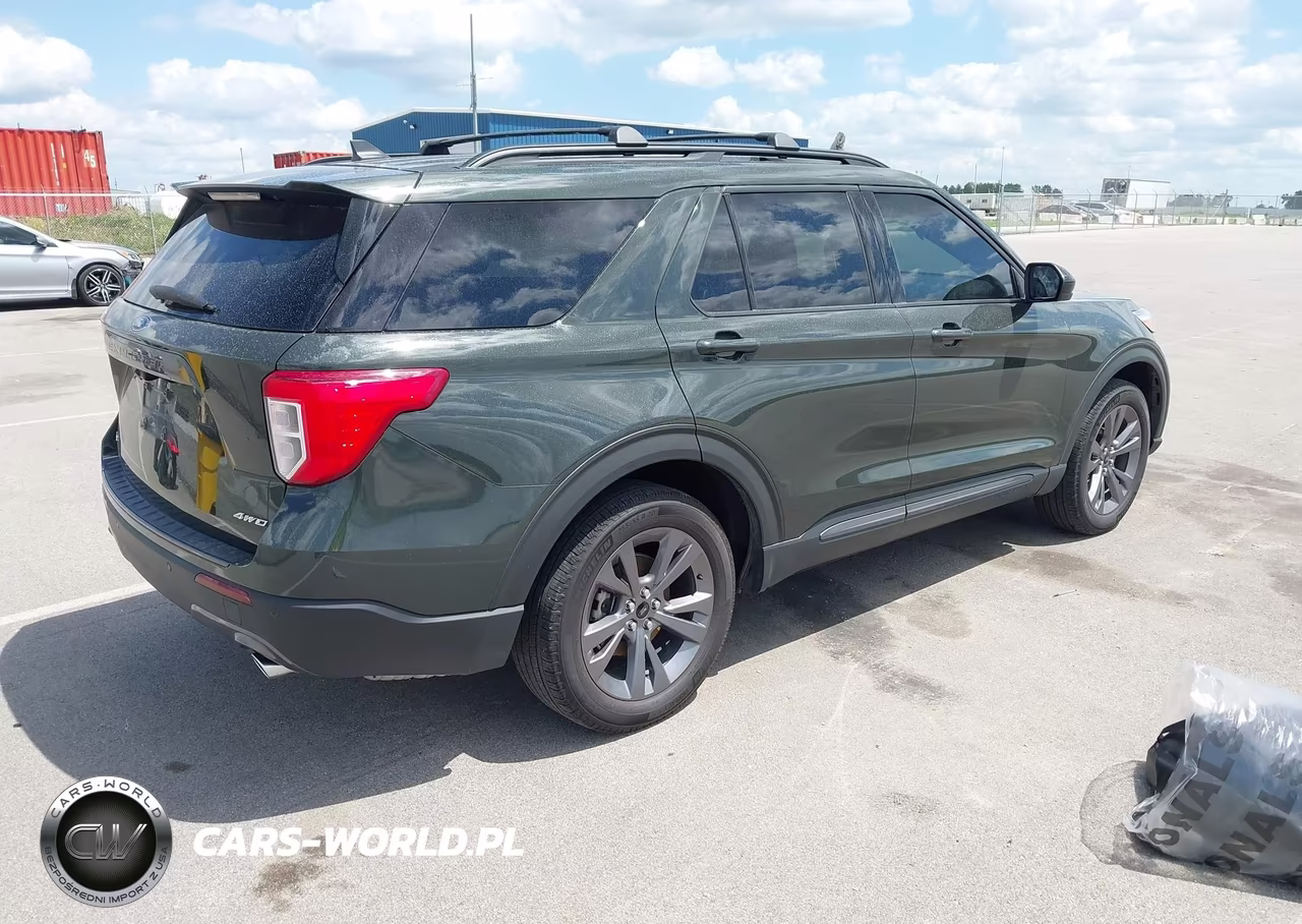 2022 Ford Explorer Xlt VIN:1FMSK8DH8NGA62984 - 4