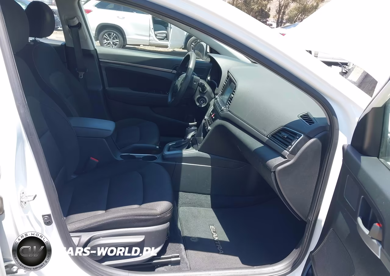 2018 Hyundai Elantra Sel VIN:5NPD84LF0JH220521 - 5