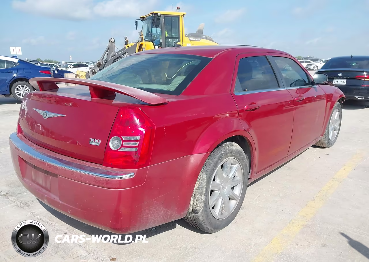 2008 Chrysler 300 Limited VIN:2C3KA33G78H253070 - 4