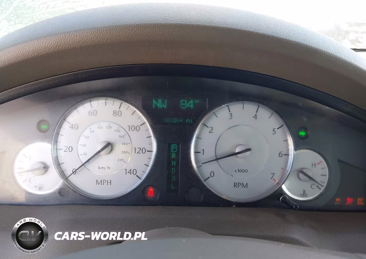 2008 Chrysler 300 Limited VIN:2C3KA33G78H253070 - 7