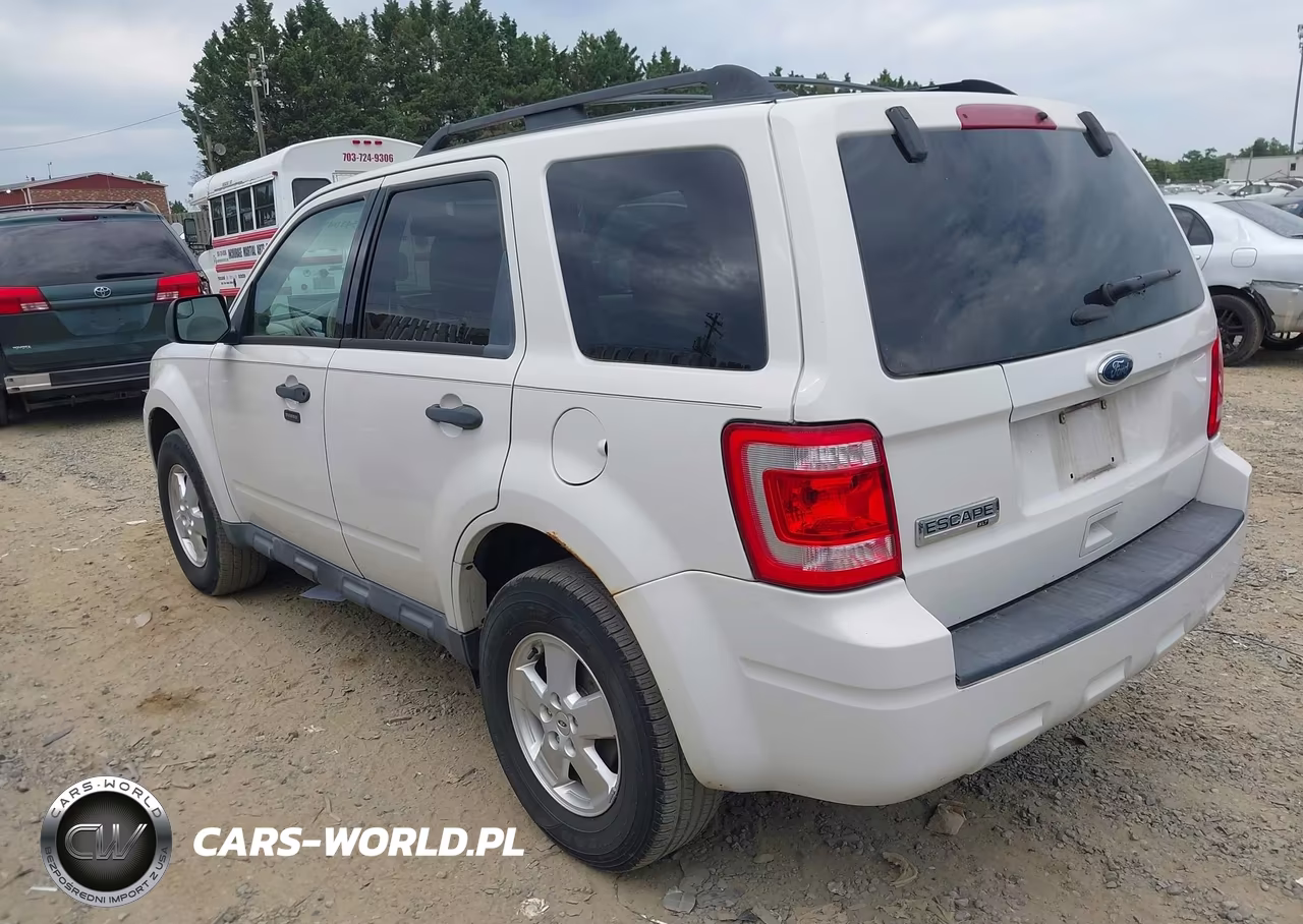 2012 Ford Escape Xlt VIN:1FMCU9D7XCKB99009 - 3