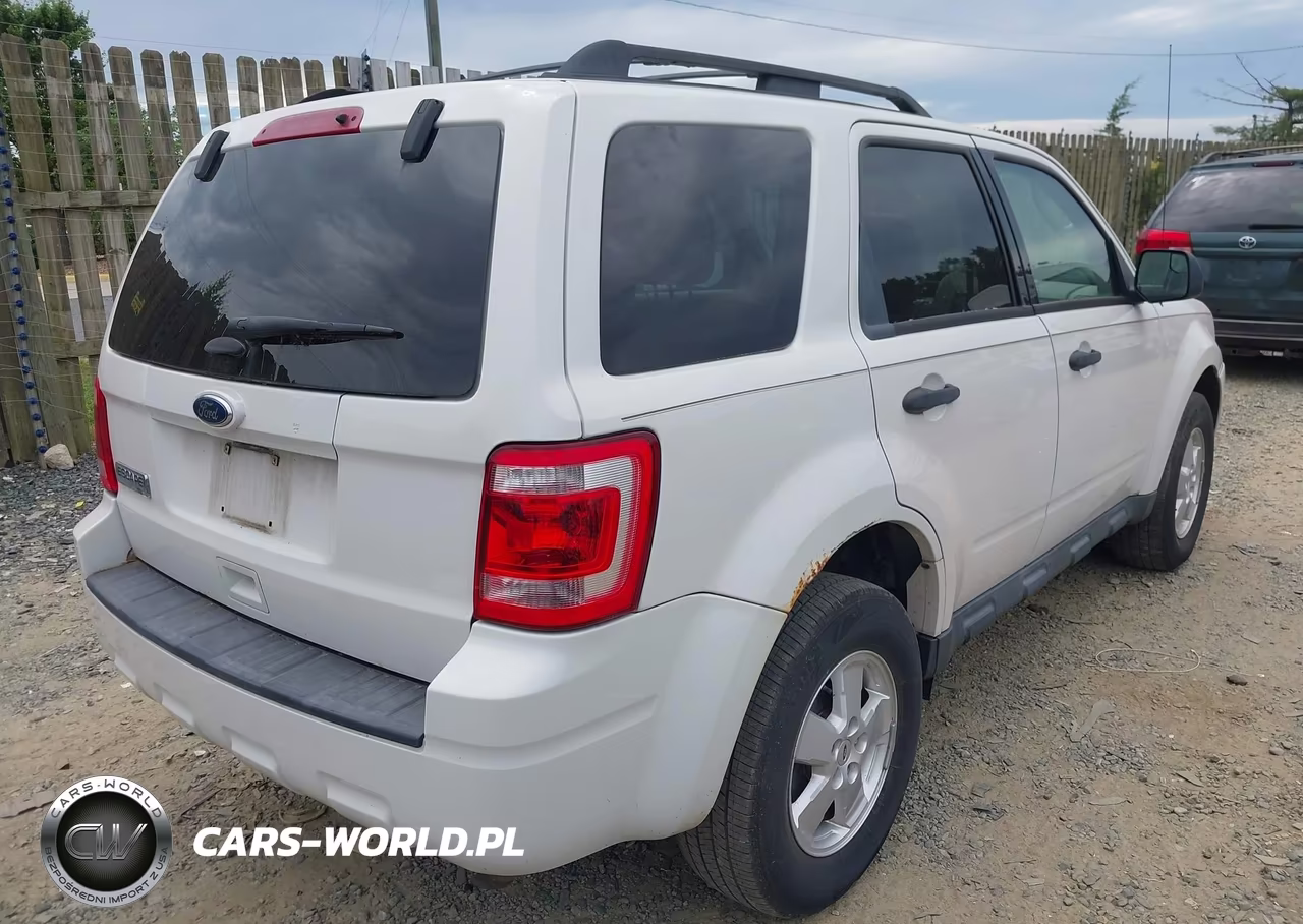 2012 Ford Escape Xlt VIN:1FMCU9D7XCKB99009 - 4