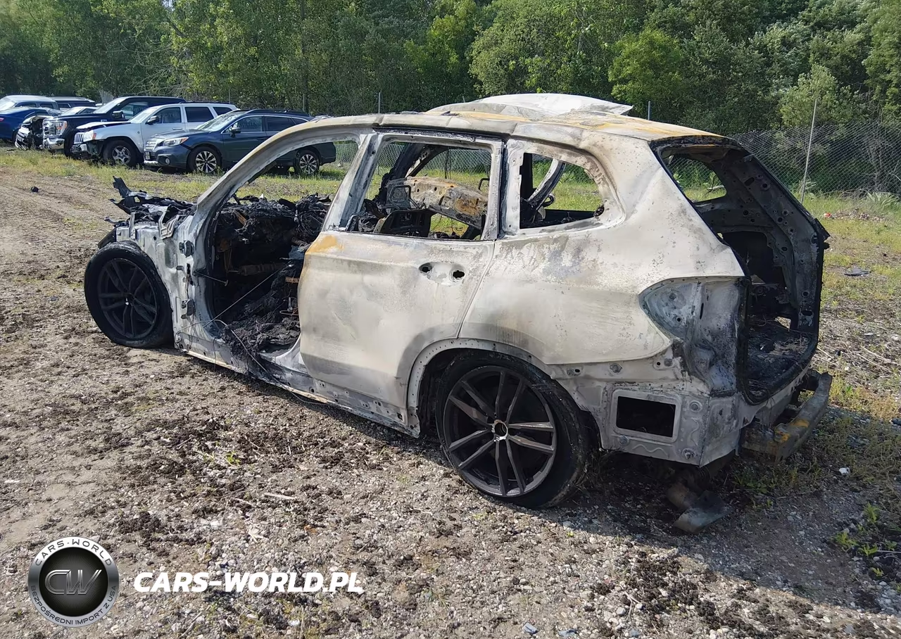 2018 BMW X3 M40I VIN:5UXTS3C57J0Z00118 - 3