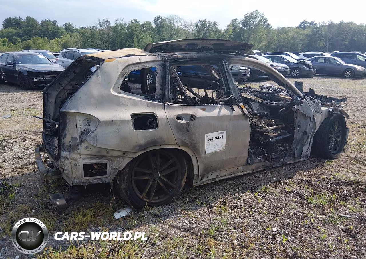 2018 BMW X3 M40I VIN:5UXTS3C57J0Z00118 - 4