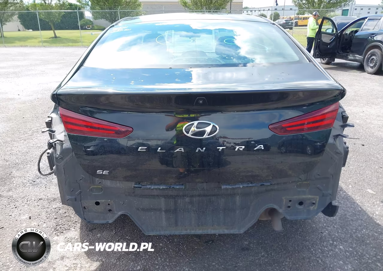 2019 Hyundai Elantra Se VIN:5NPD74LF7KH467409 - 16