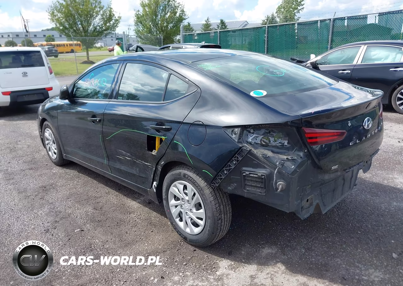 2019 Hyundai Elantra Se VIN:5NPD74LF7KH467409 - 3