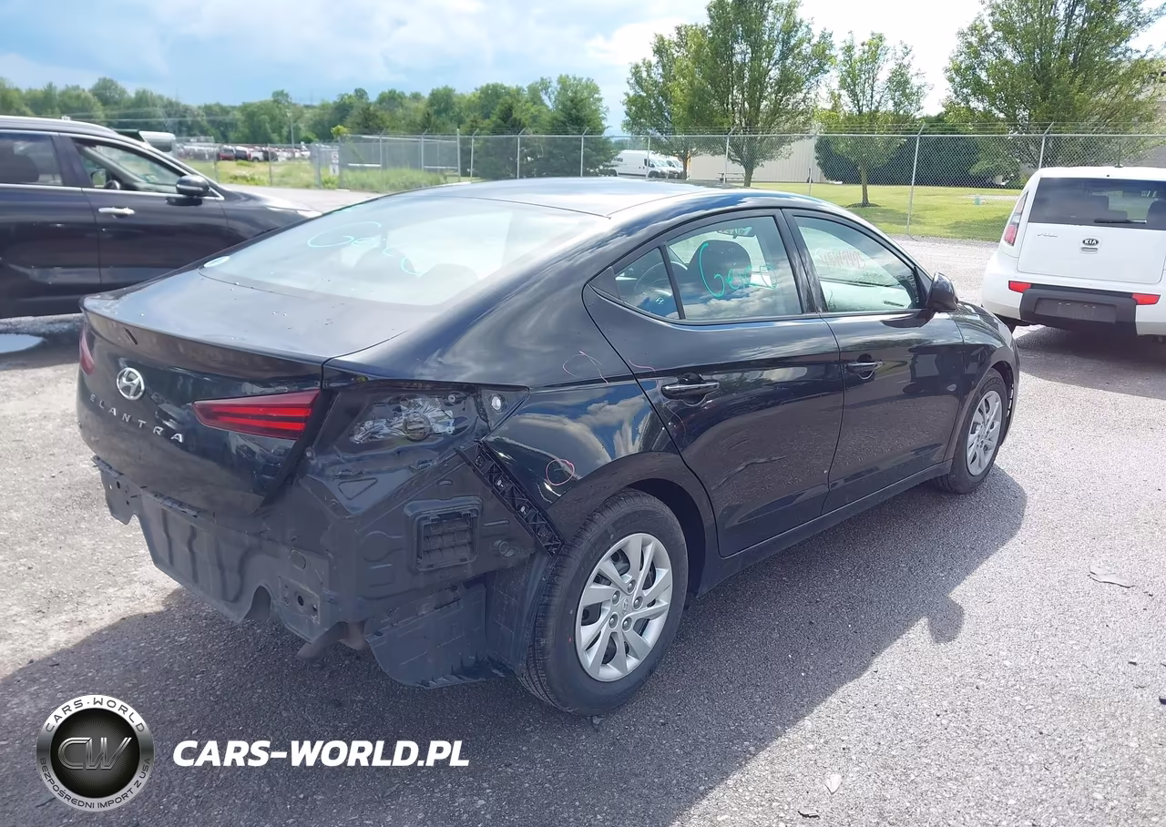 2019 Hyundai Elantra Se VIN:5NPD74LF7KH467409 - 4