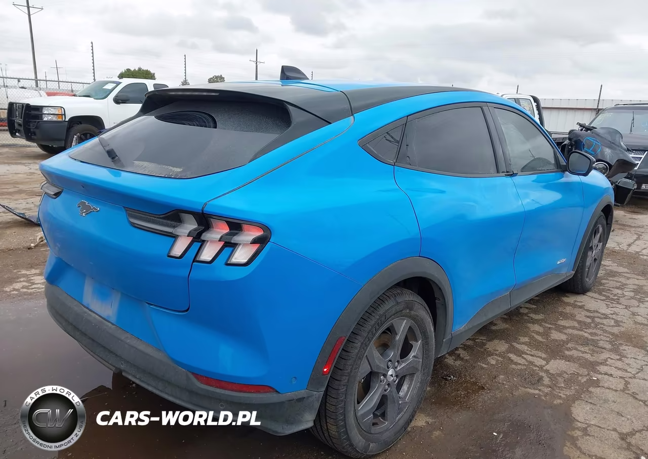 2023 Ford Mustang Mach-E Select VIN:3FMTK1R49PMA62809 - 4