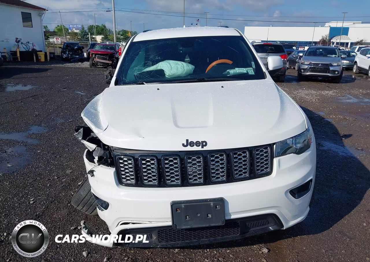 2018 Jeep Grand Cherokee Altitude 4X4 VIN:1C4RJFAG6JC258820 - 12