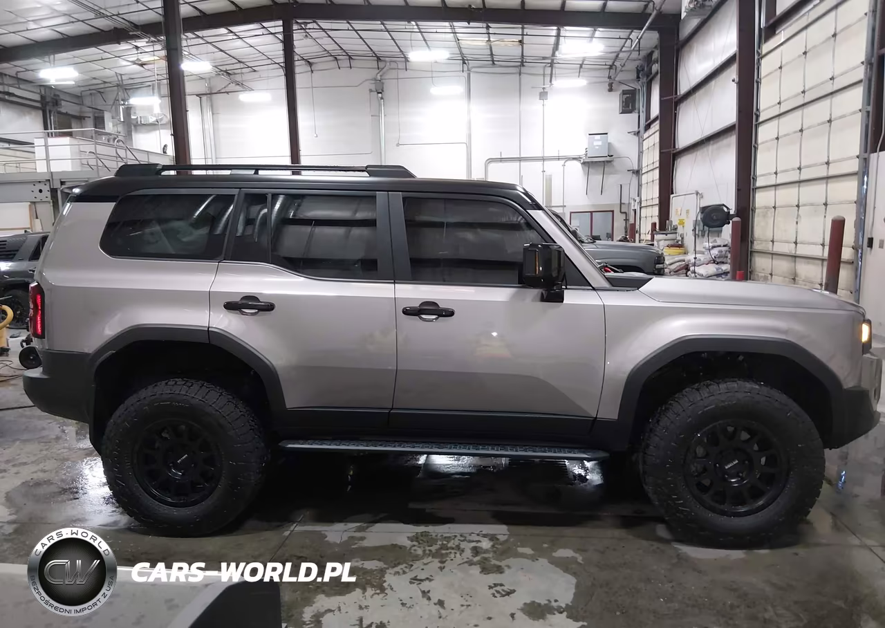 2026 Toyota Land Cruiser VIN:JTEABFAJ7TK051752 - 14