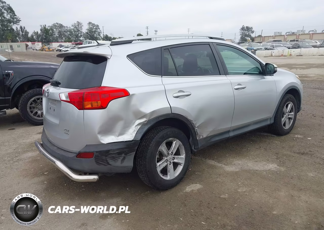 2014 Toyota Rav4 Xle VIN:2T3RFREV7EW198464 - 4