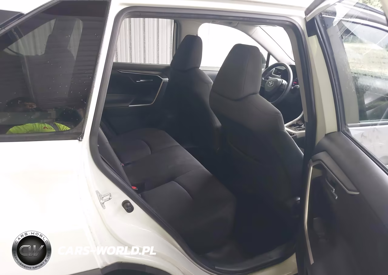 2019 Toyota Rav4 Xle VIN:JTMW1RFV4KJ014379 - 8