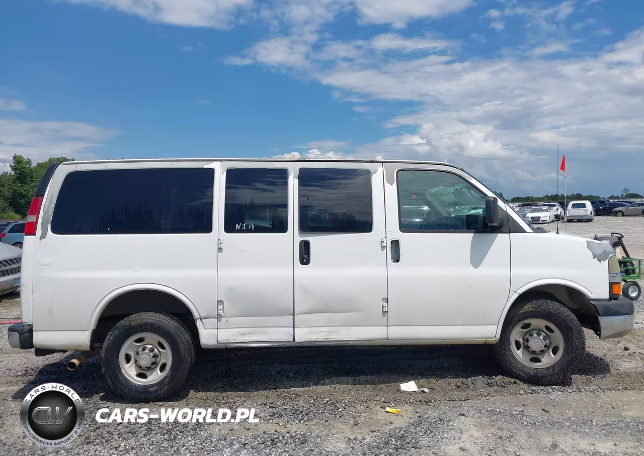 2011 Chevrolet Express 2500 Lt VIN:1GAWGRFA7B1187155 - 13