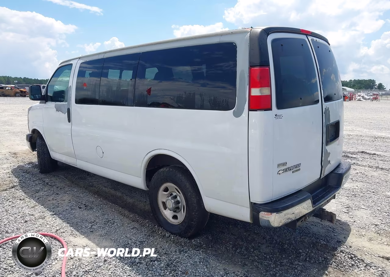 2011 Chevrolet Express 2500 Lt VIN:1GAWGRFA7B1187155 - 3