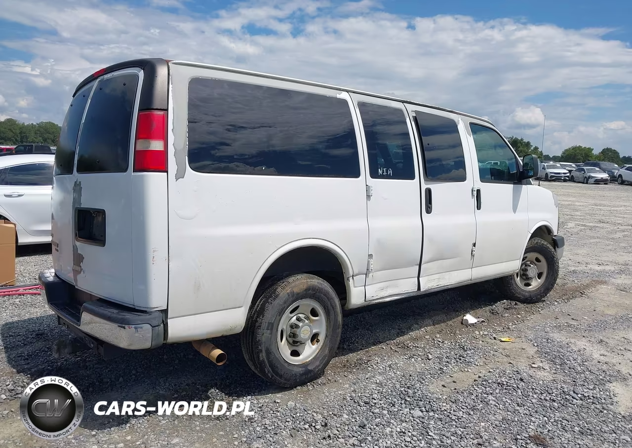 2011 Chevrolet Express 2500 Lt VIN:1GAWGRFA7B1187155 - 4