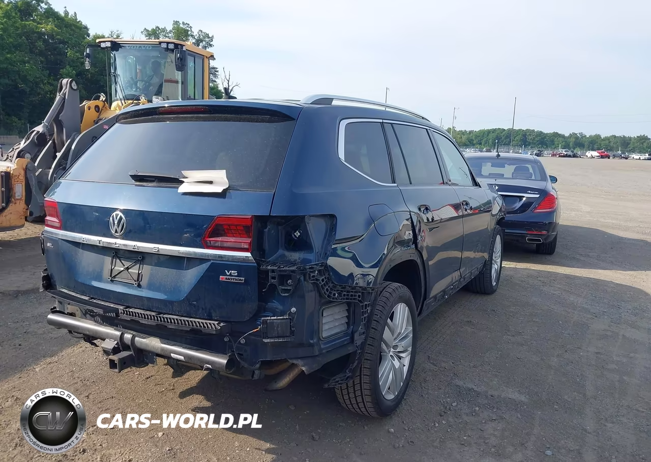 2018 Volkswagen Atlas 3.6L V6 Sel Premium VIN:1V2NR2CA2JC525975 - 4
