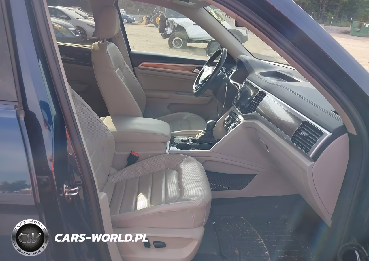 2018 Volkswagen Atlas 3.6L V6 Sel Premium VIN:1V2NR2CA2JC525975 - 5