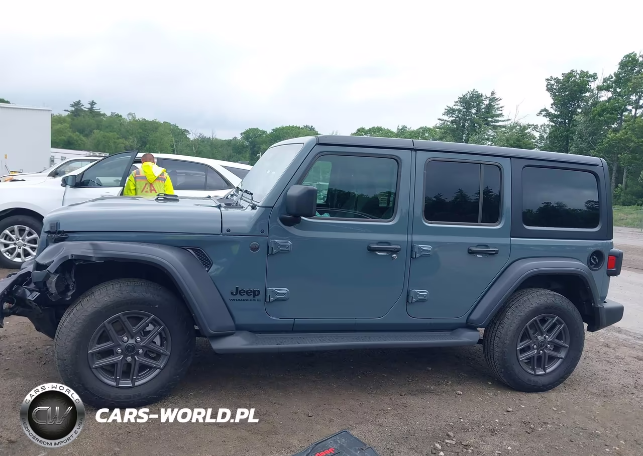 2025 Jeep Wrangler 4-Door Summit 4X4 VIN:1C4PJXDG7SW564028 - 14