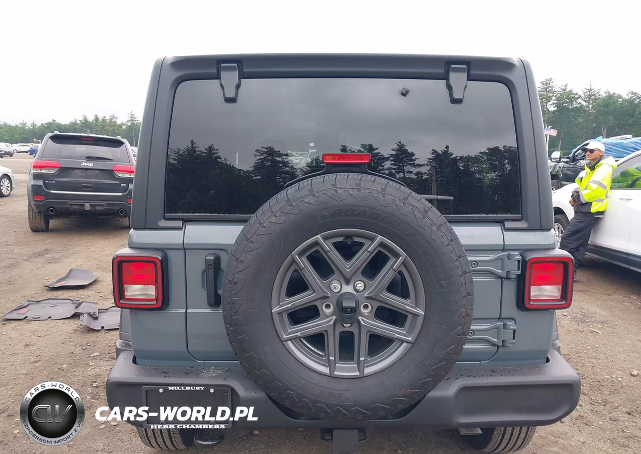 2025 Jeep Wrangler 4-Door Summit 4X4 VIN:1C4PJXDG7SW564028 - 16