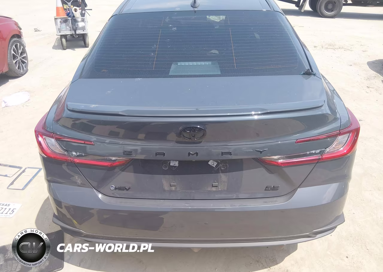 2026 Toyota Camry Se VIN:4T1DAACK0TU233340 - 16