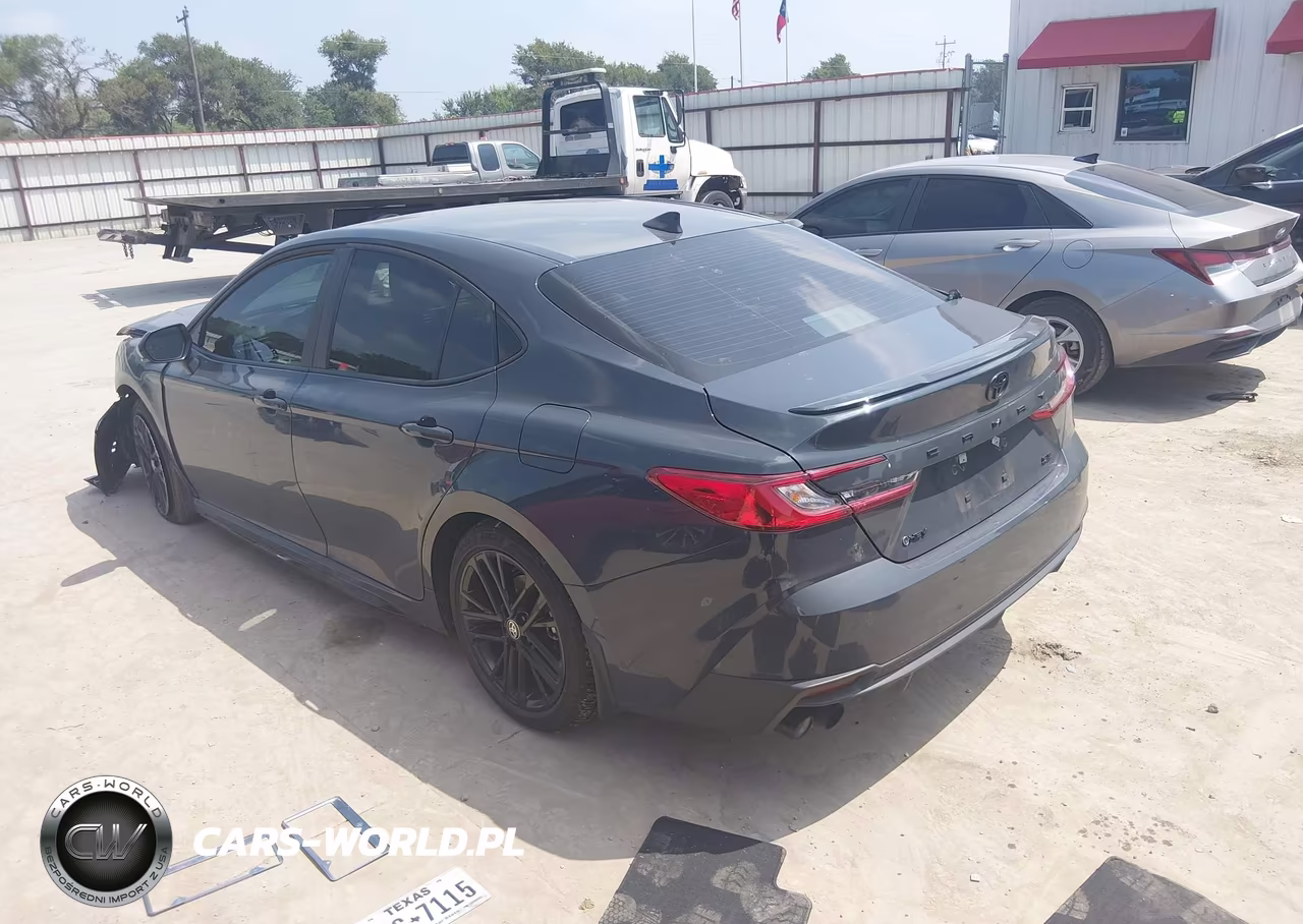 2026 Toyota Camry Se VIN:4T1DAACK0TU233340 - 3