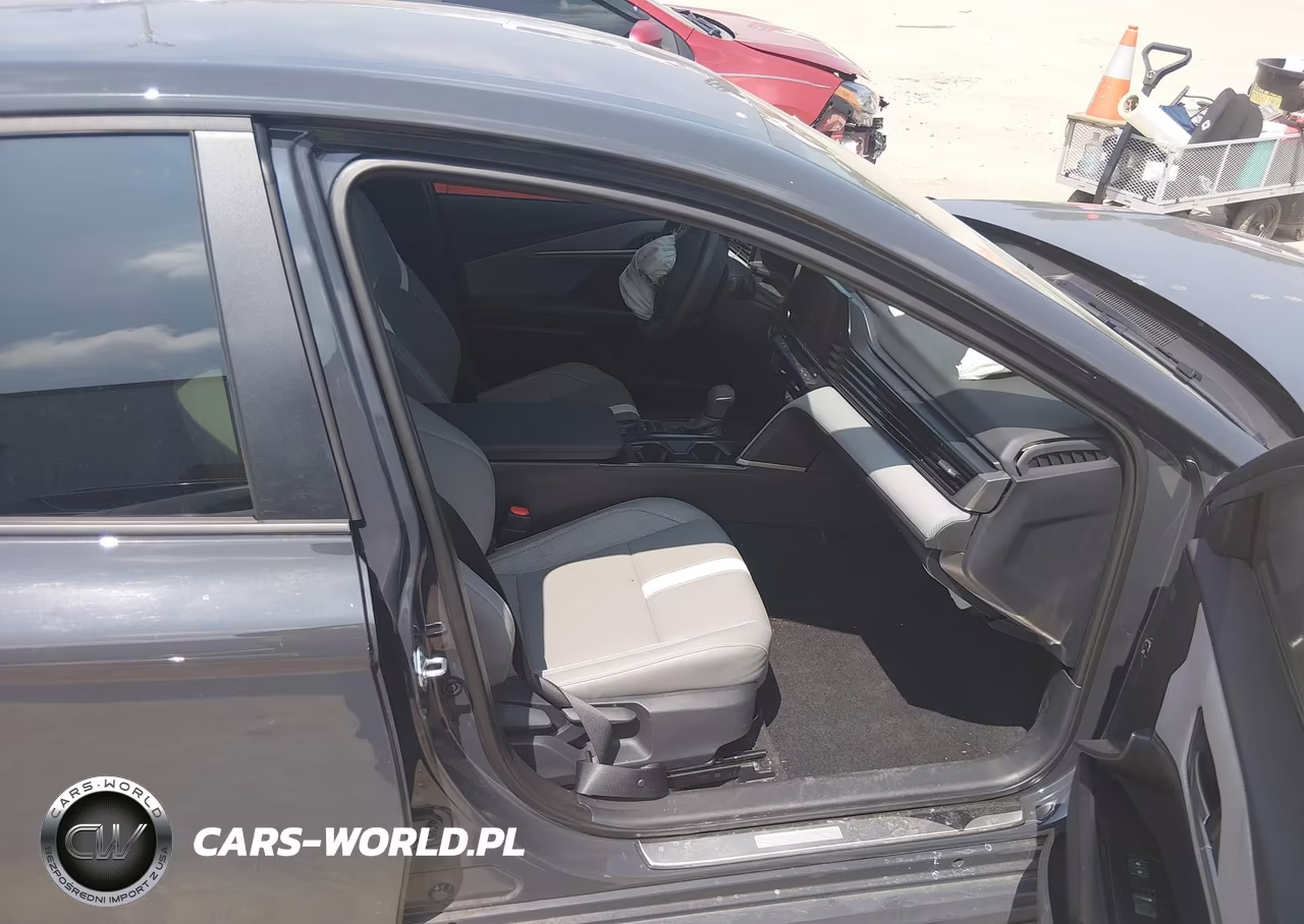 2026 Toyota Camry Se VIN:4T1DAACK0TU233340 - 5