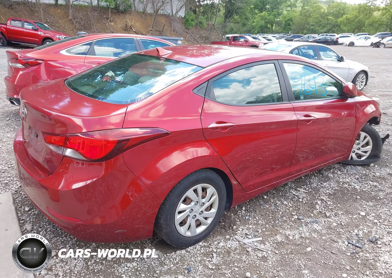 2015 Hyundai Elantra Se VIN:5NPDH4AE2FH609923 - 4