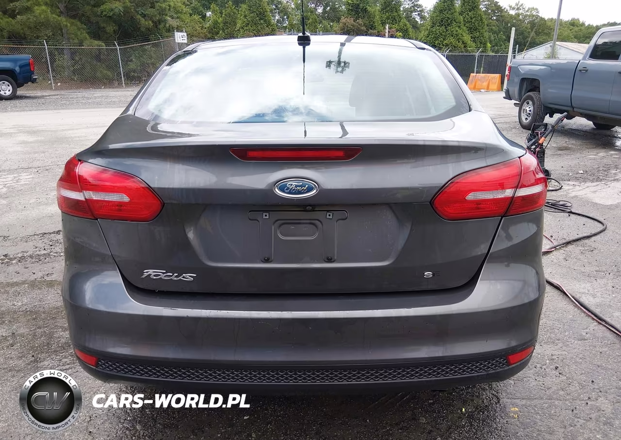 2017 Ford Focus Se VIN:1FADP3F23HL292024 - 16