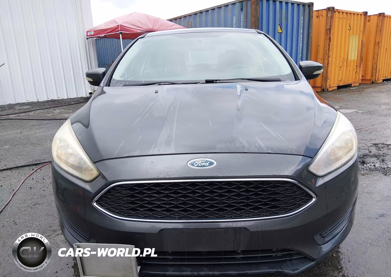 2017 Ford Focus Se VIN:1FADP3F23HL292024 - 6