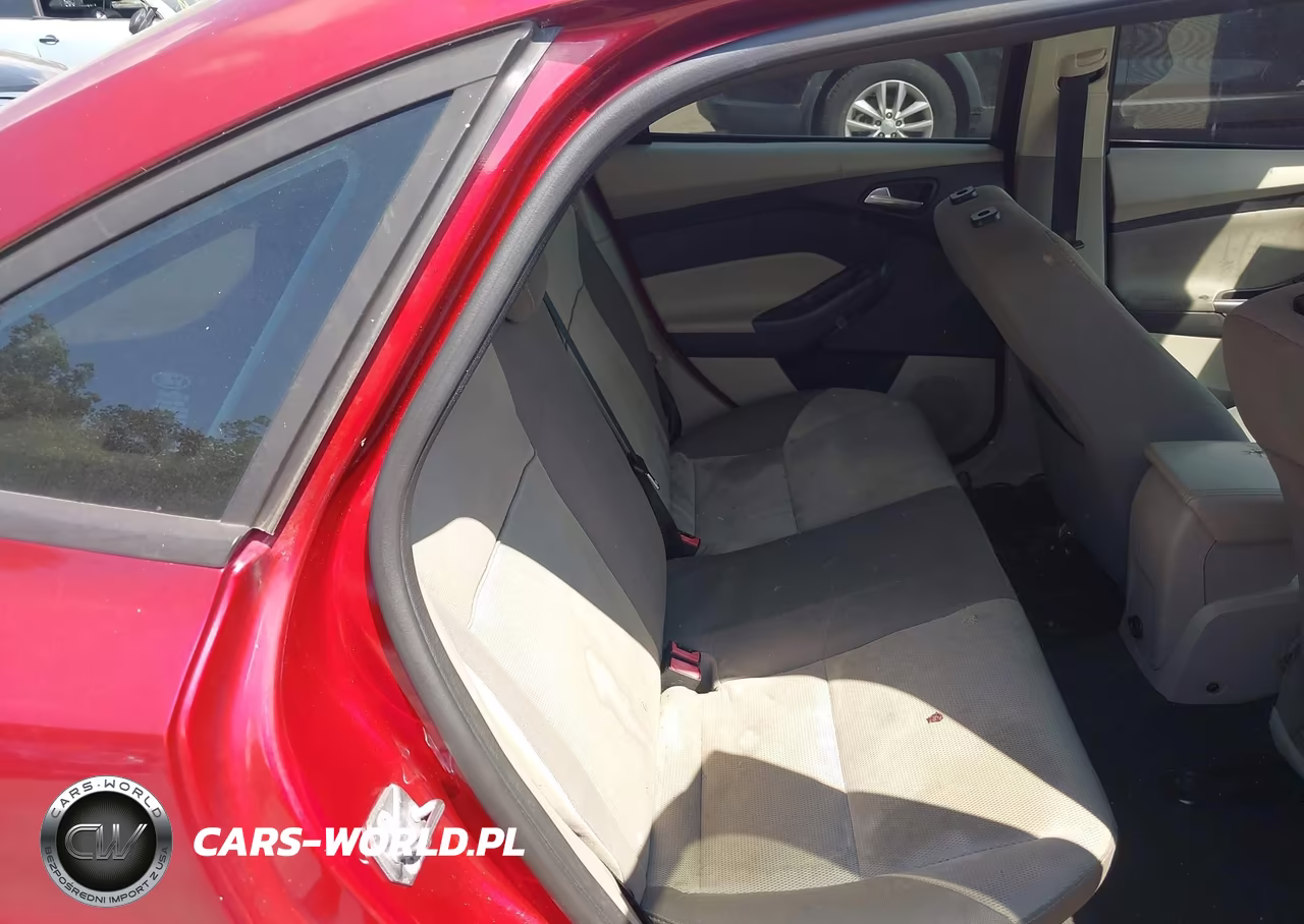 2014 Ford Focus Se VIN:1FADP3F20EL369265 - 8