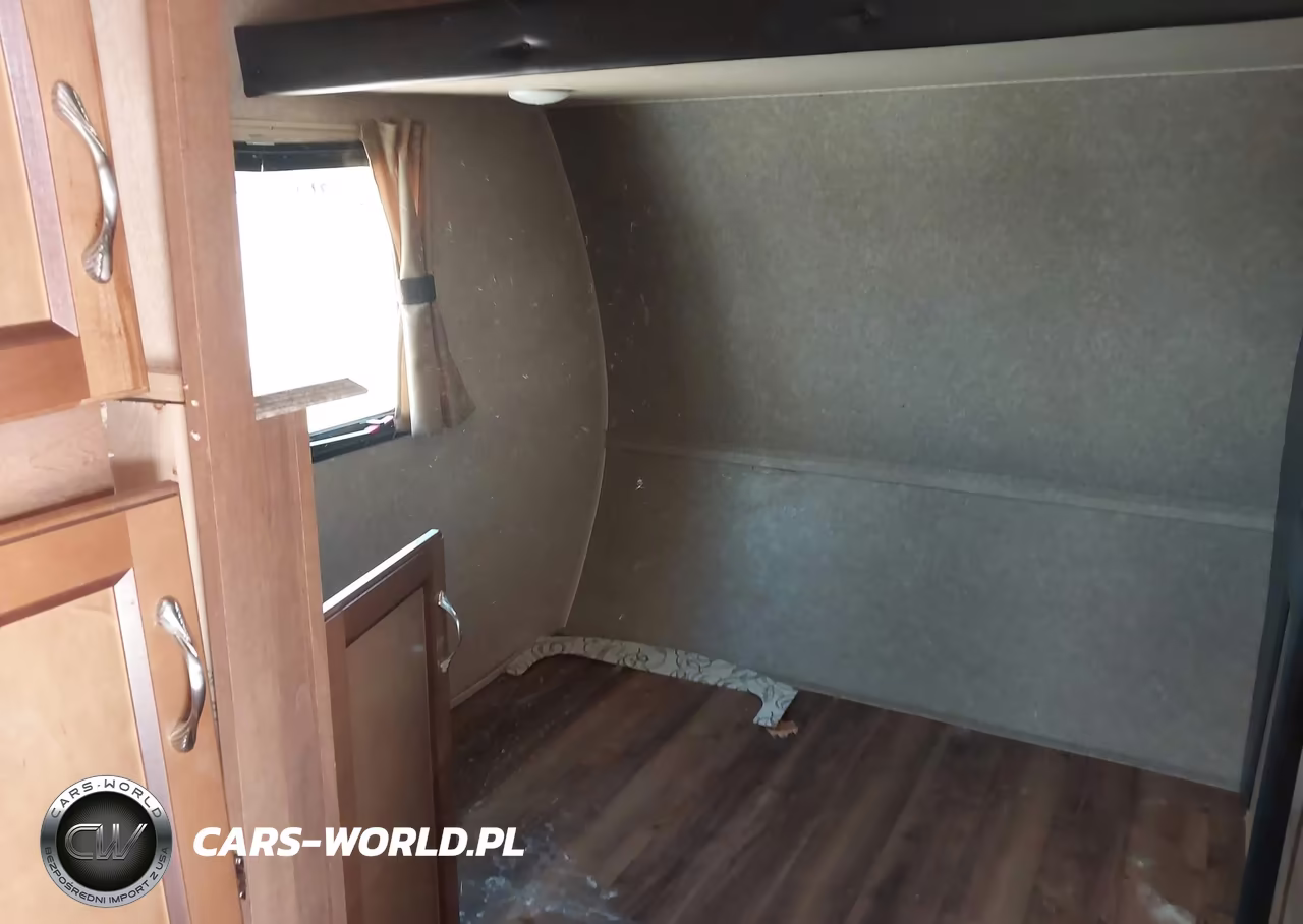 2018 Coachmen Catalina VIN:5ZT2CAZB0JT011086 - 12