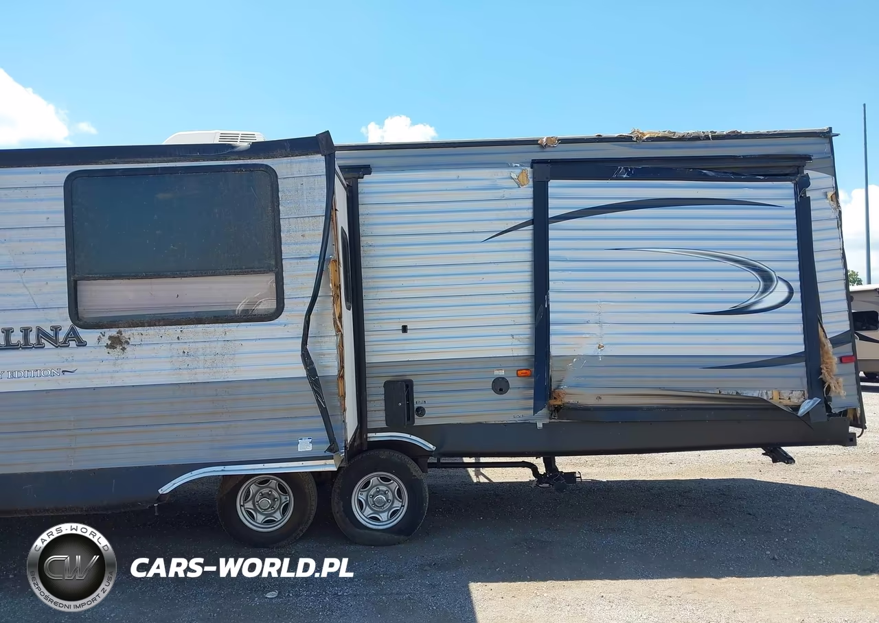 2018 Coachmen Catalina VIN:5ZT2CAZB0JT011086 - 18