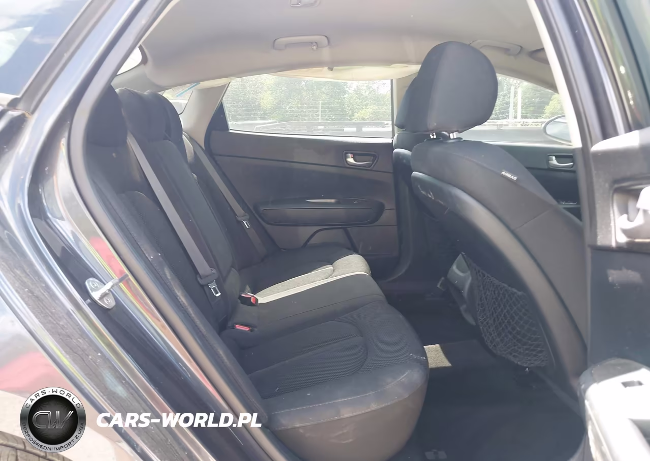 2019 Kia Optima Lx VIN:5XXGT4L31KG321193 - 8
