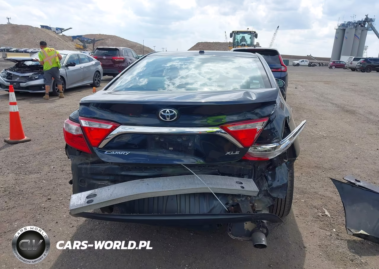 2015 Toyota Camry Xle VIN:4T4BF1FK1FR495088 - 16
