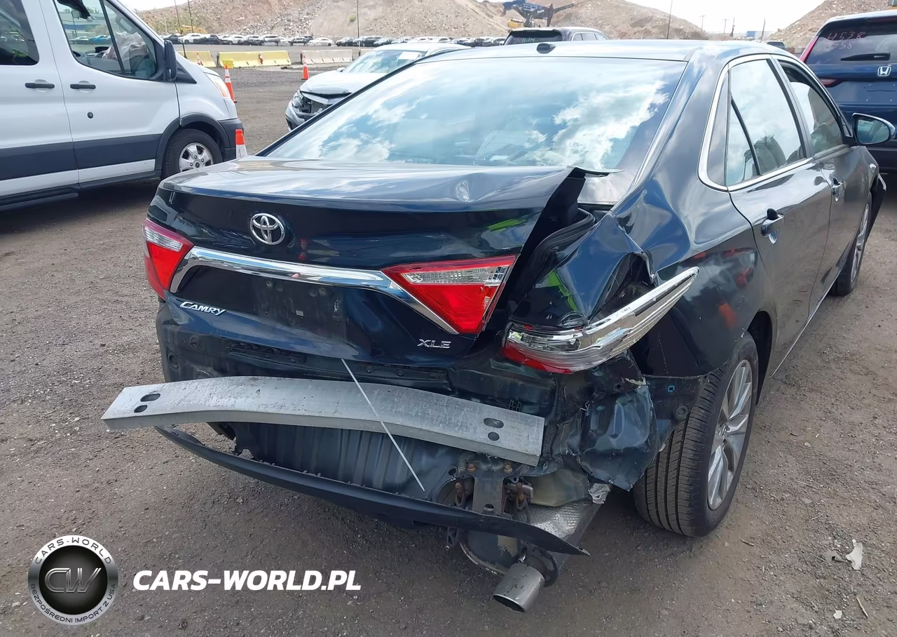 2015 Toyota Camry Xle VIN:4T4BF1FK1FR495088 - 6