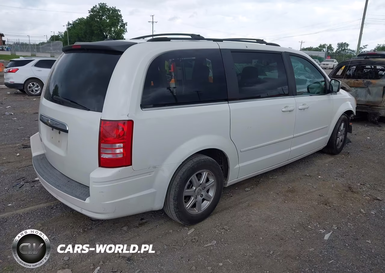 2008 Chrysler Town & Country Touring VIN:2A8HR54P08R639745 - 4