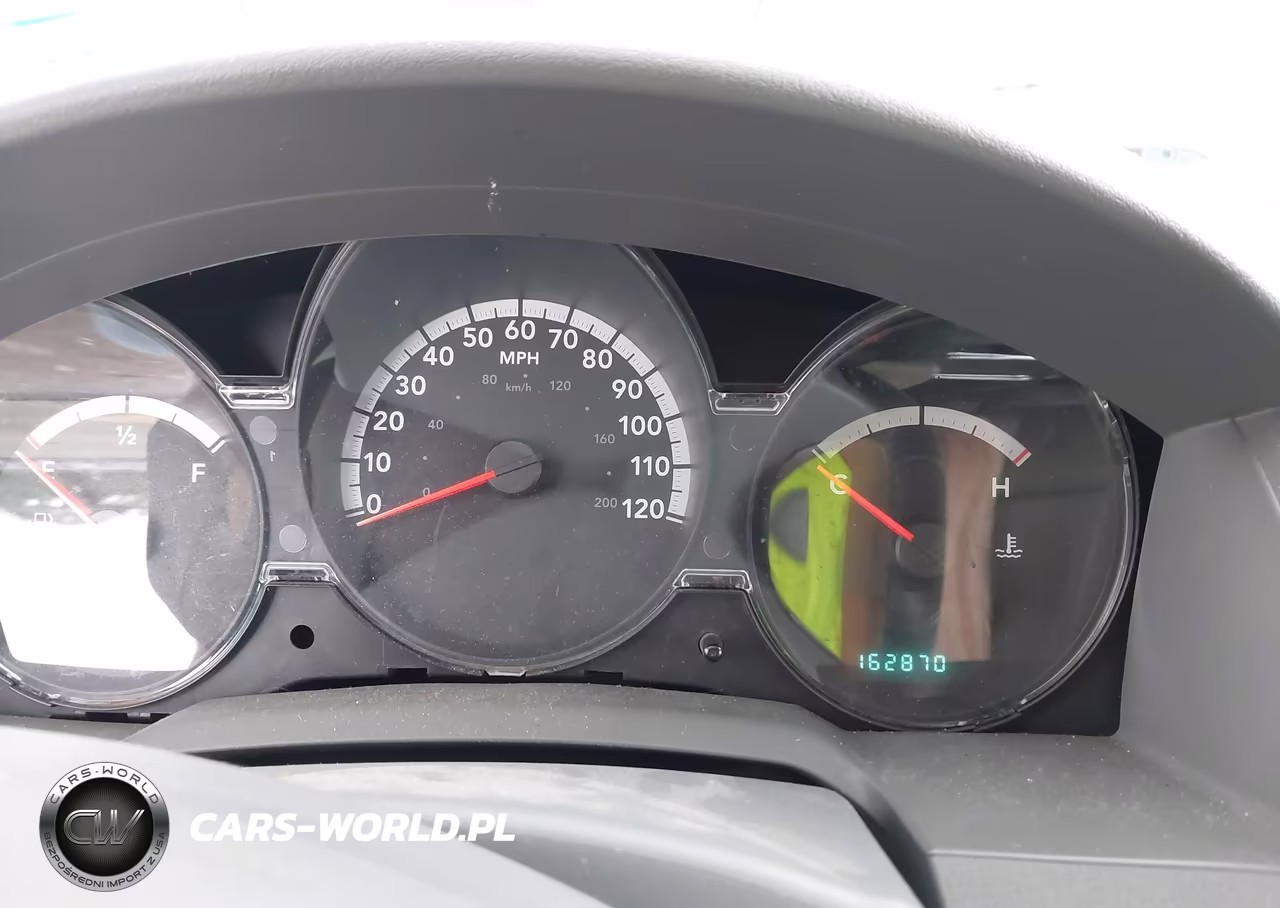 2008 Chrysler Town & Country Touring VIN:2A8HR54P08R639745 - 7