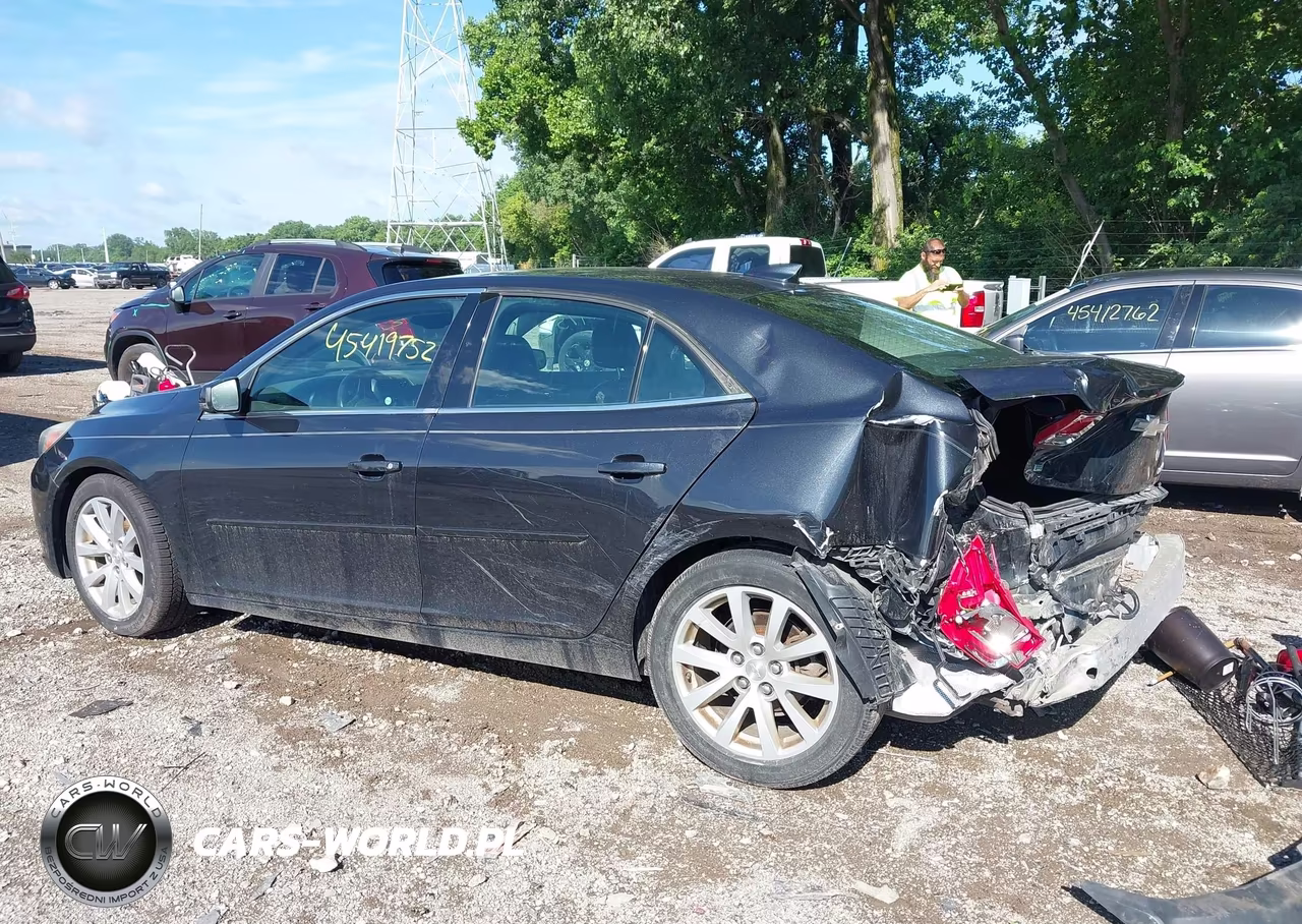 2015 Chevrolet Malibu 2Lt VIN:1G11D5SL7FF191525 - 3