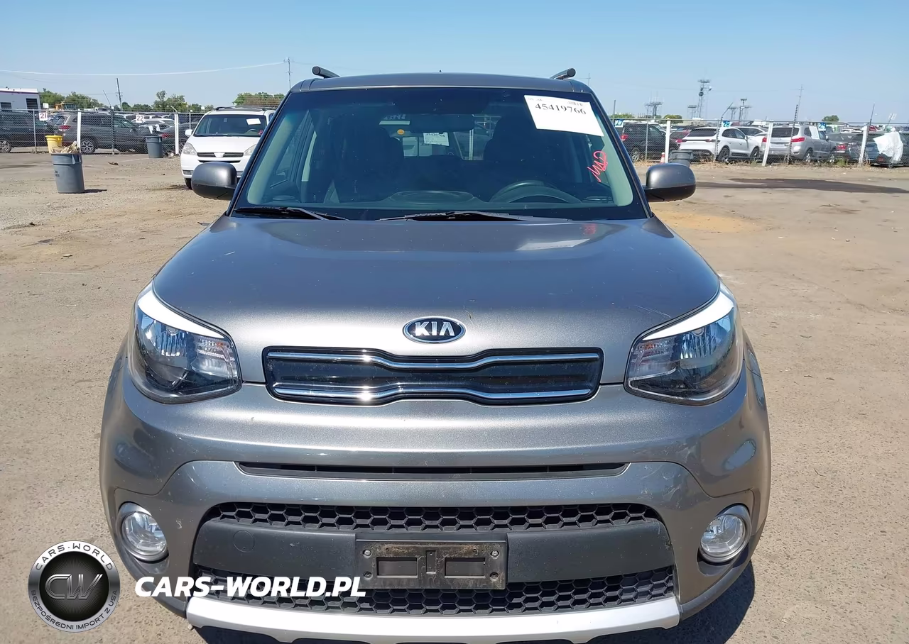 2018 Kia Soul + VIN:KNDJP3A5XJ7530478 - 12