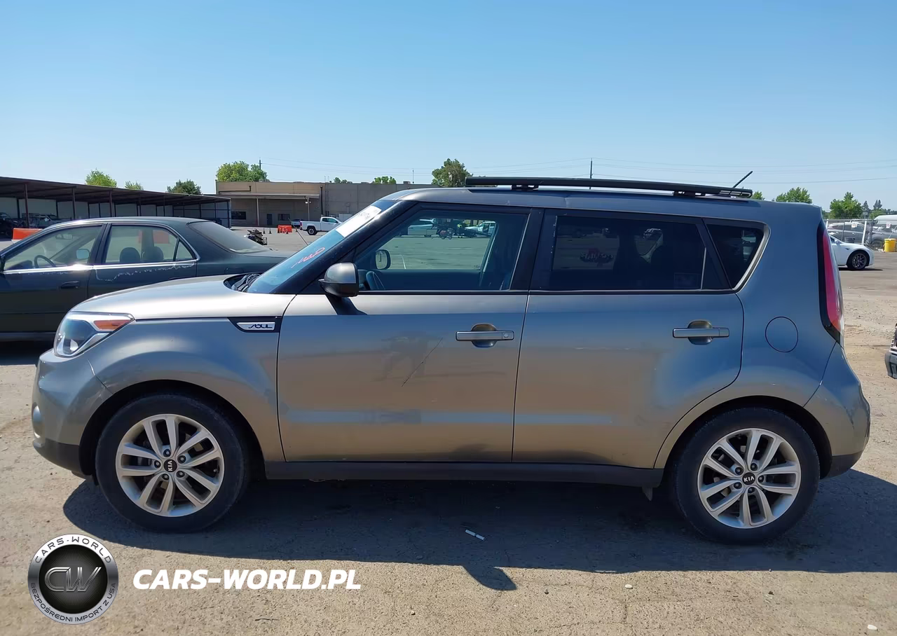 2018 Kia Soul + VIN:KNDJP3A5XJ7530478 - 14