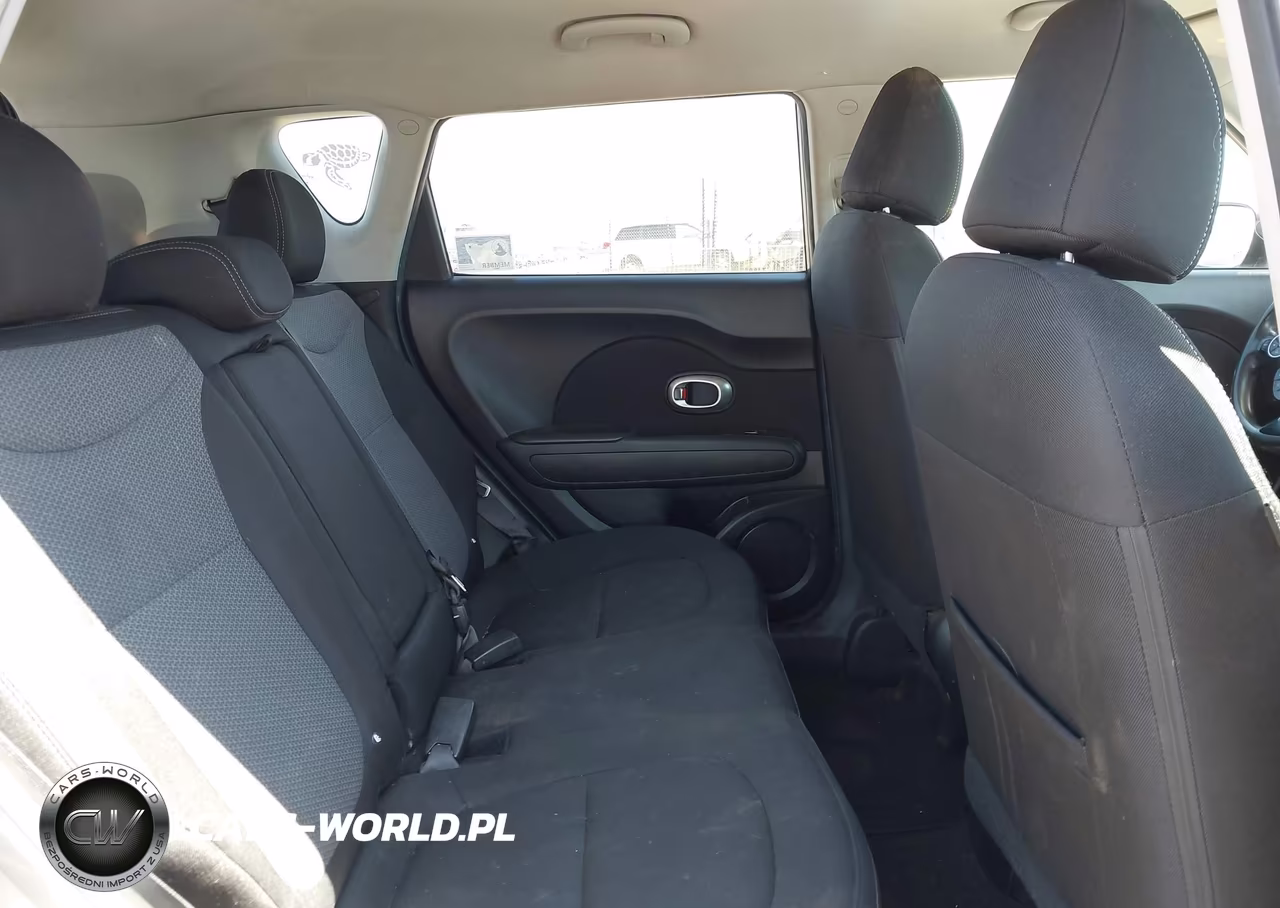 2018 Kia Soul + VIN:KNDJP3A5XJ7530478 - 8