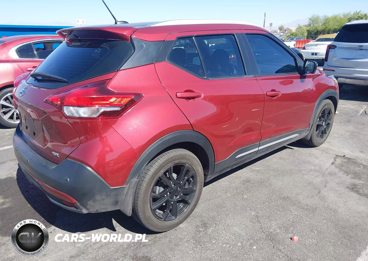 2020 Nissan Kicks Sr Xtronic Cvt VIN:3N1CP5DV6LL579095 - 4