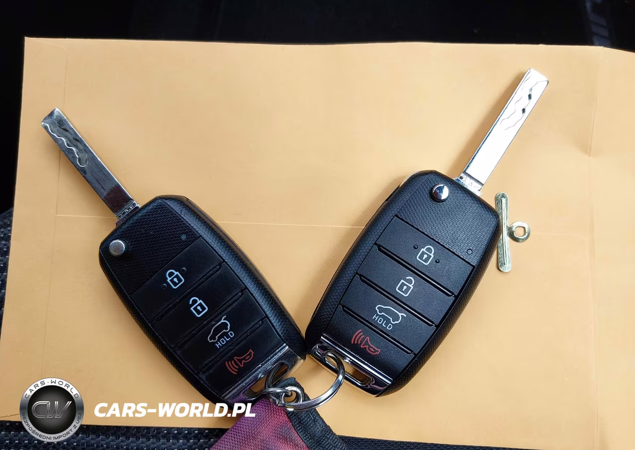 2018 Kia Niro Fe VIN:KNDCB3LC1J5186974 - 11