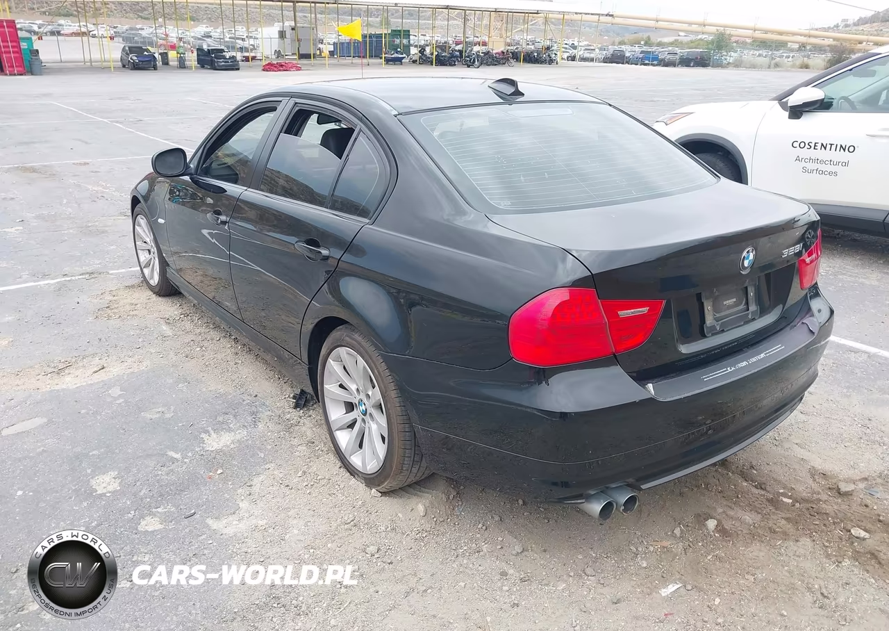 2011 BMW 328I VIN:WBAPH7C52BA801921 - 3