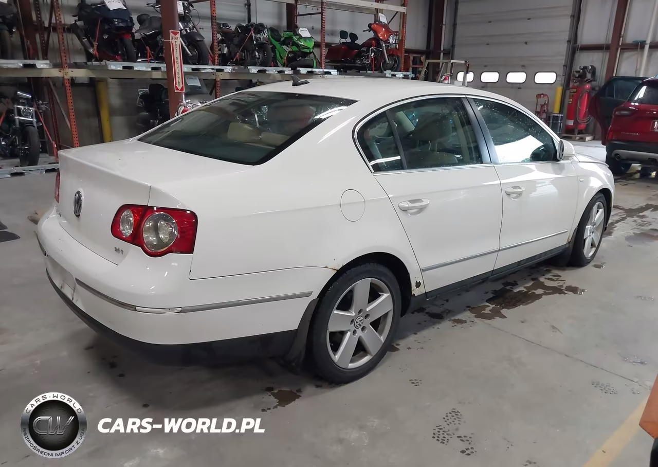 2007 Volkswagen Passat 2.0T Wolfsburg Edition VIN:WVWAK73C07P137261 - 4