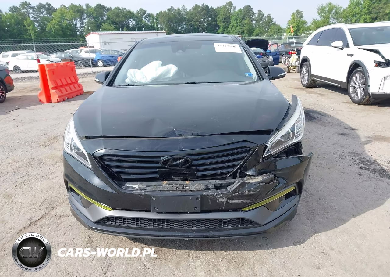 2016 Hyundai Sonata Limited VIN:5NPE34AF9GH288136 - 12