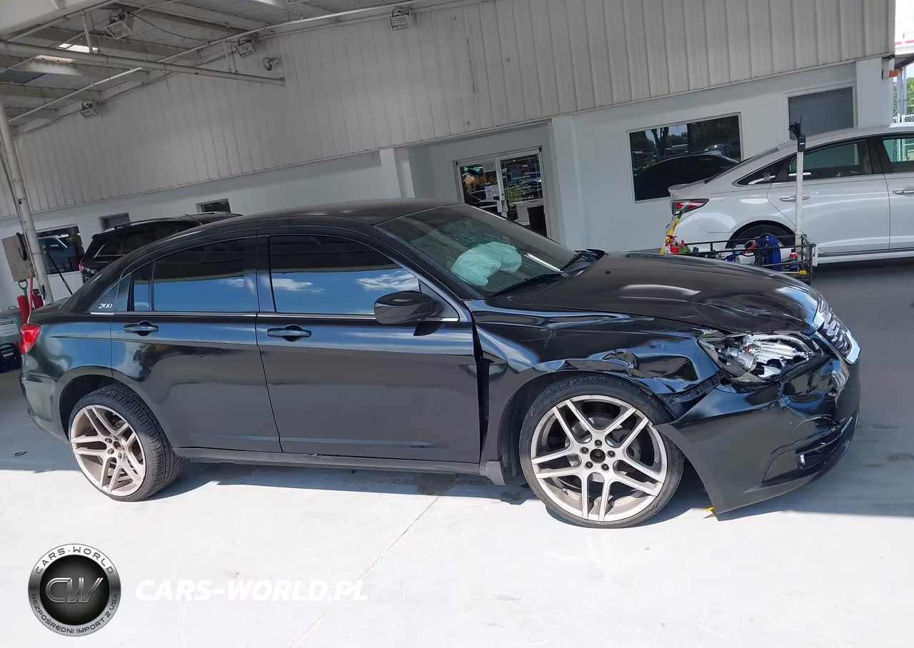 2012 Chrysler 200 S VIN:1C3CCBHG7CN306223 - 13