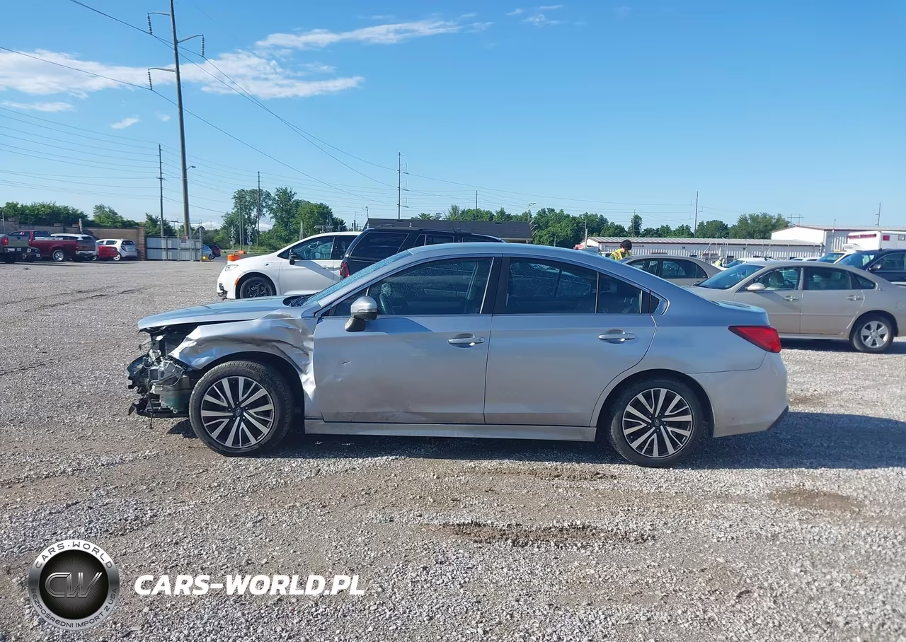 2018 Subaru Legacy 2.5I Premium VIN:4S3BNAF65J3042630 - 14